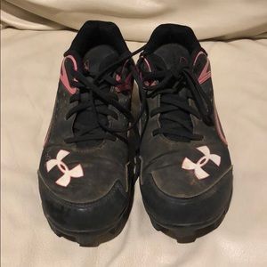Girl’s Under Armour Softball Cleats
